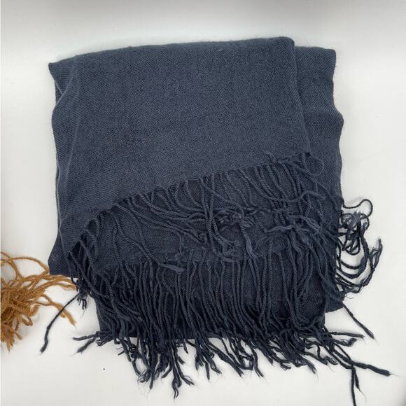 SCARF x 7 Bundle Lot of Neutral Solid & Animal Print Winter Casual Cozy H&M BCBG - Picture 6 of 12